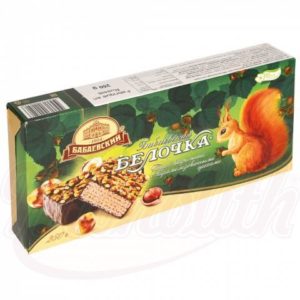 Tartelette à la gaufre "Babaevskaja belochka" avec 49% de fourrage à la crème, parsemé de noisettes, glaçage au cacao, 250g